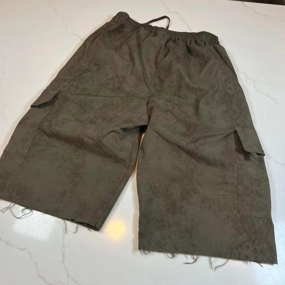 The North Face Distressed Cargo Shorts Brown Raw Hem Gorpcore Streetwear